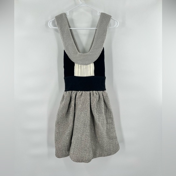 Marie grey black dress with cross body straps in back S - Picture 4 of 8